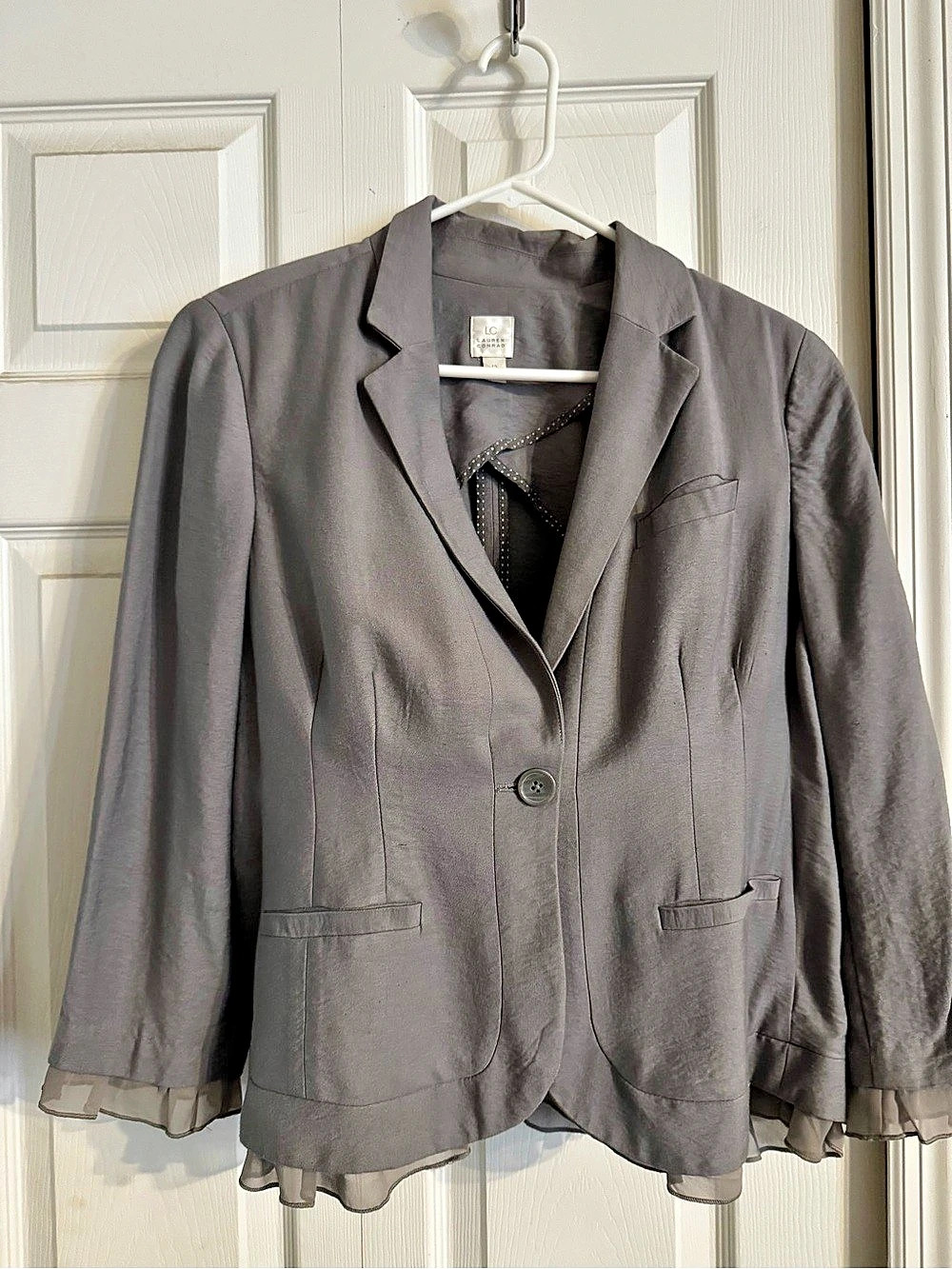 Lauren Conrad Ruffled Hem Blazer in Gray Size 12 Like New